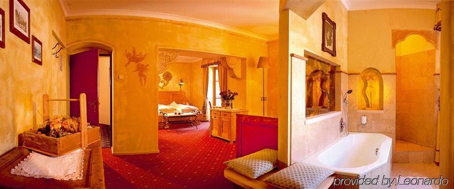Adler Suite & Stube Villabassa Habitación foto