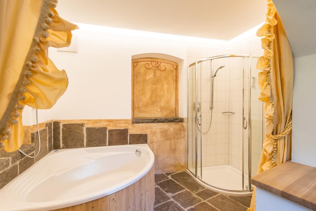 Adler Suite & Stube Villabassa Exterior foto